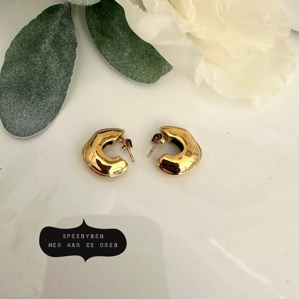 Missoma Yellow Squiggle Earrings